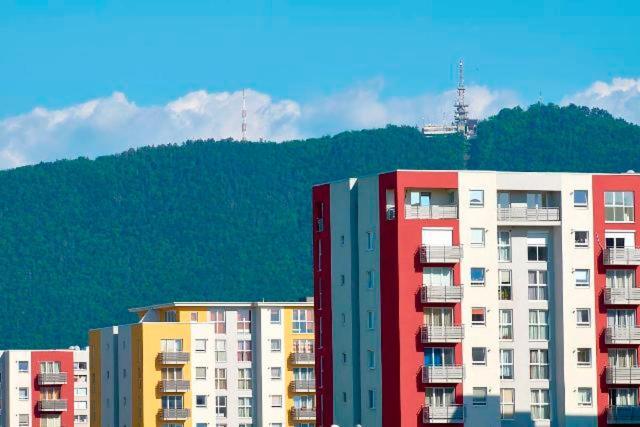Apartment Altipiani Panoramic Brasov Bagian luar foto